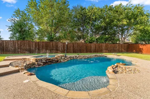 2508 Russwood Drive