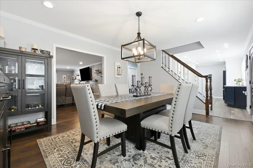 23 Needle Lane Levittown, NY 11756
