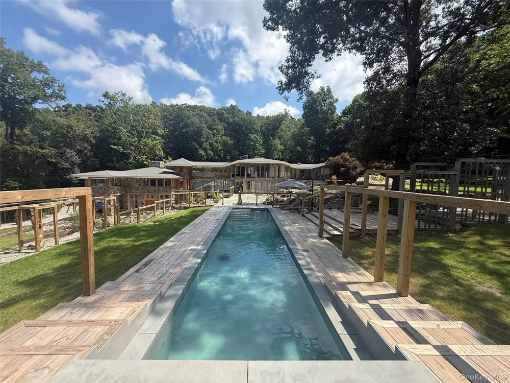 496 Haines Road Bedford Corners, NY 10549