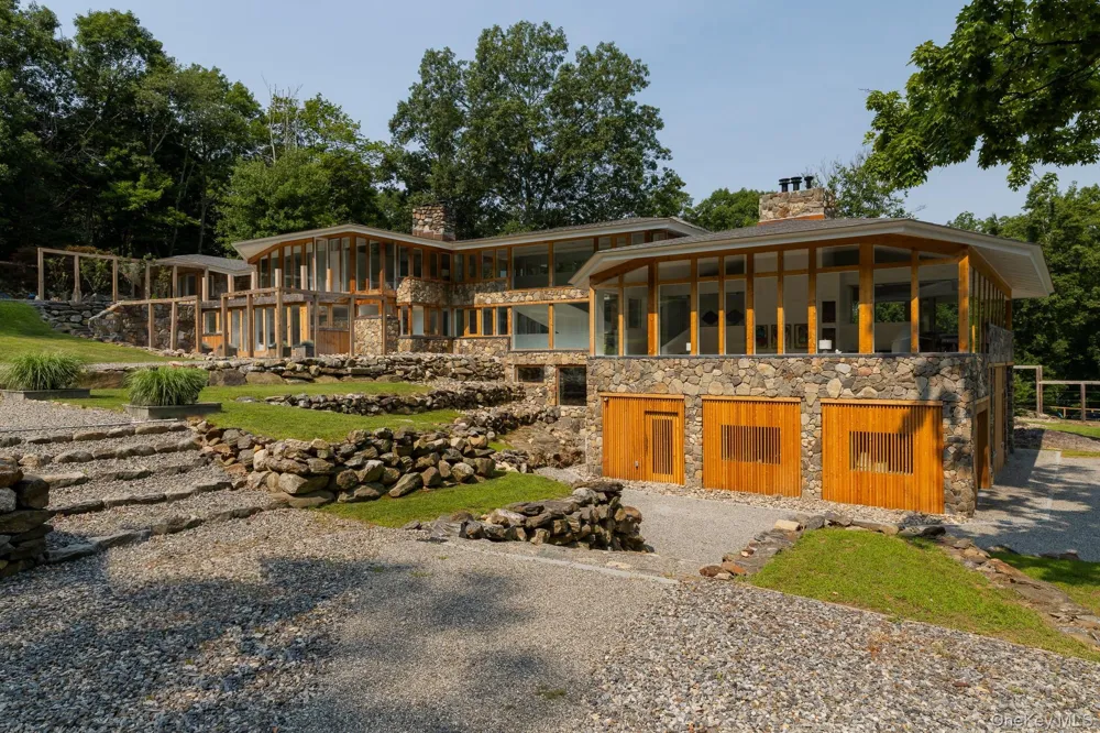 496 Haines Road Bedford Corners, NY 10549