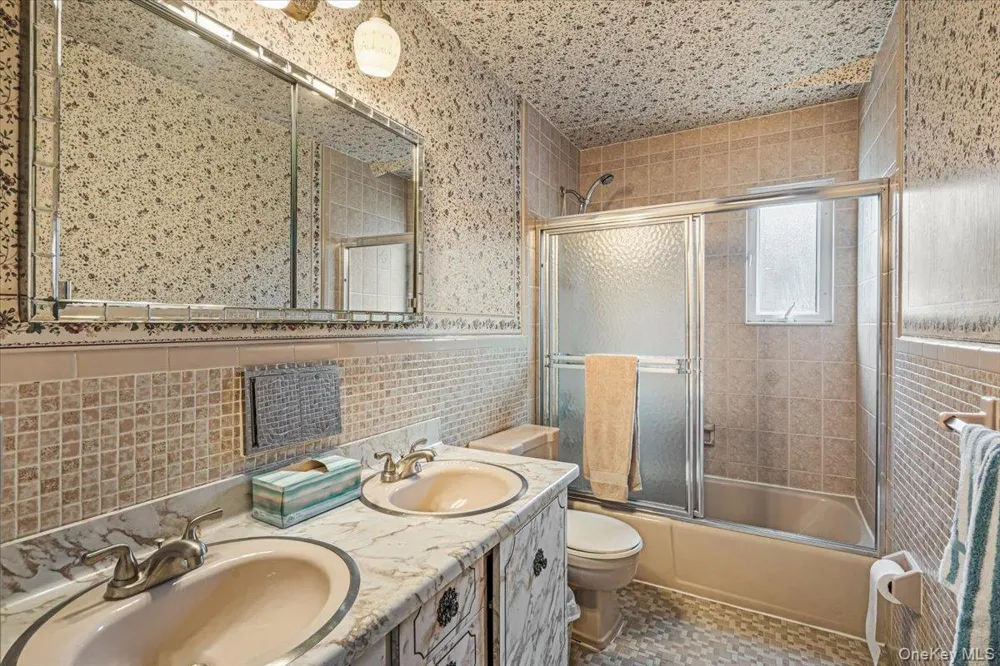 156-14 14th Avenue Beechhurst, NY 11357