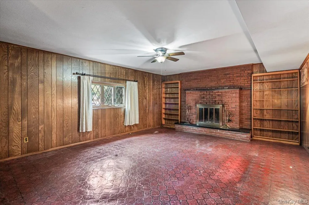 156-14 14th Avenue Beechhurst, NY 11357