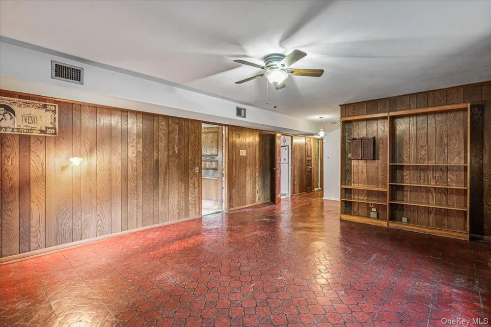 156-14 14th Avenue Beechhurst, NY 11357