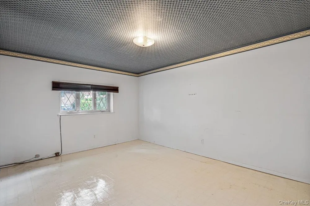 156-14 14th Avenue Beechhurst, NY 11357