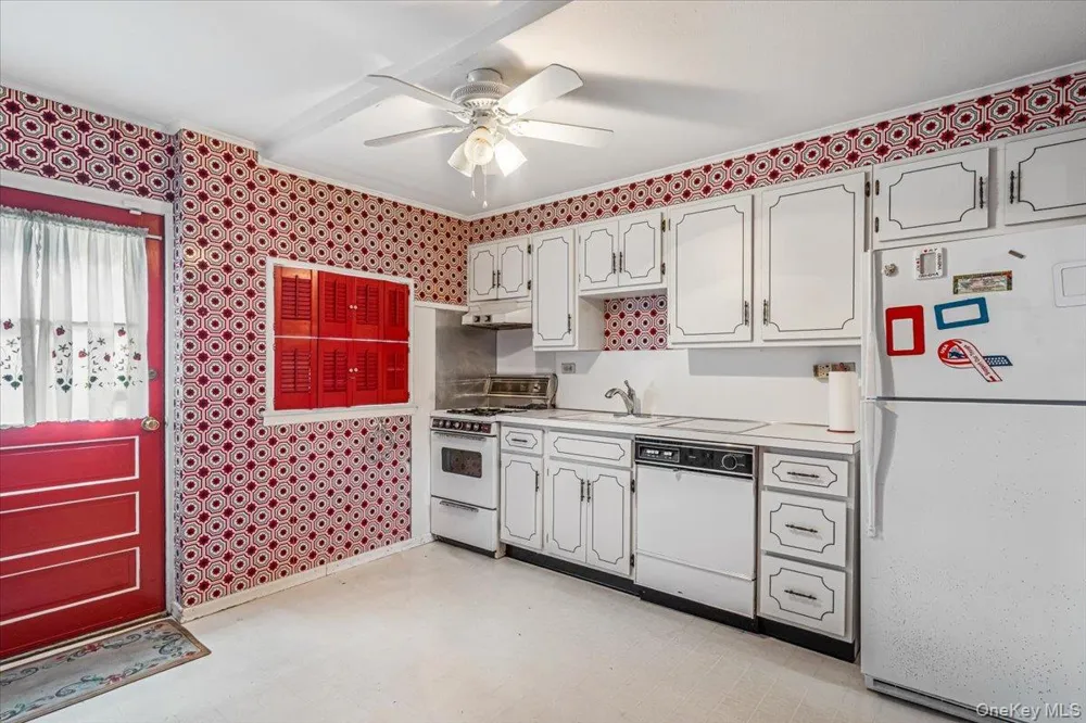 156-14 14th Avenue Beechhurst, NY 11357