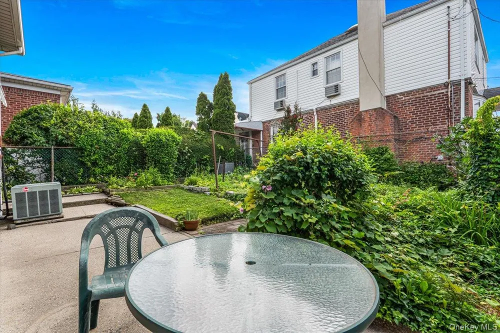 156-14 14th Avenue Beechhurst, NY 11357