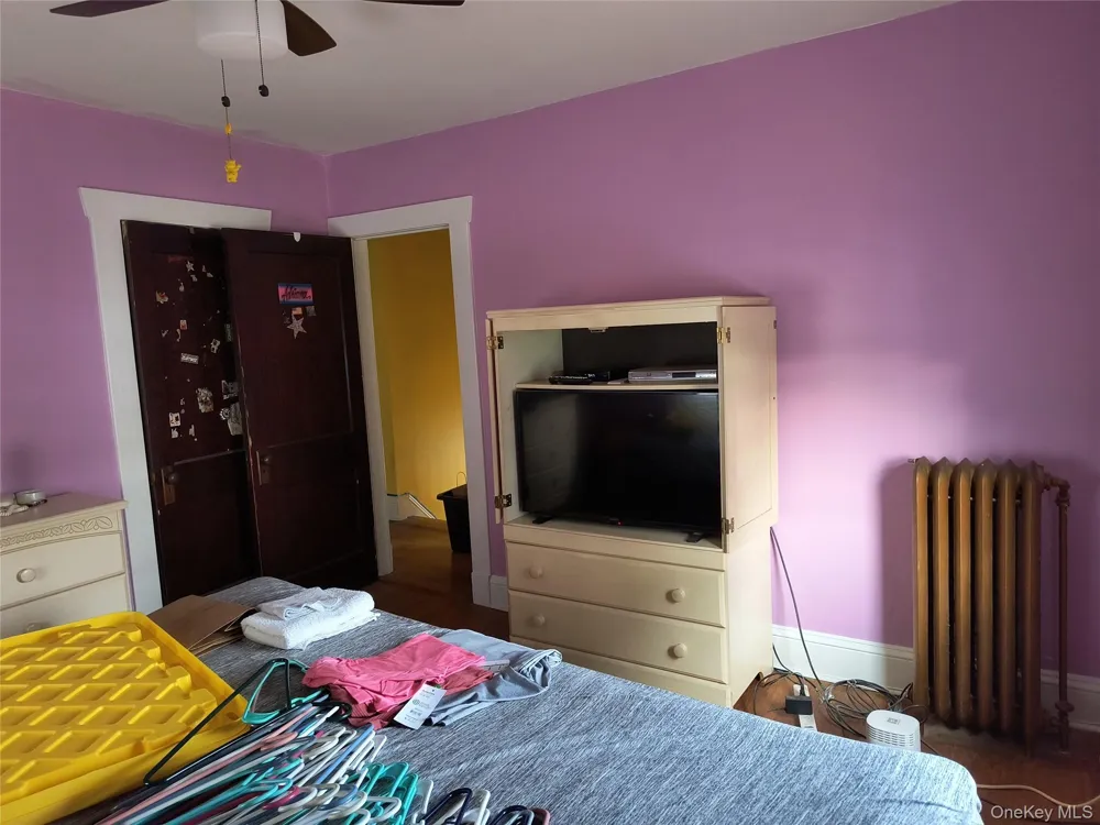 492 1st Street Newburgh, NY 12550