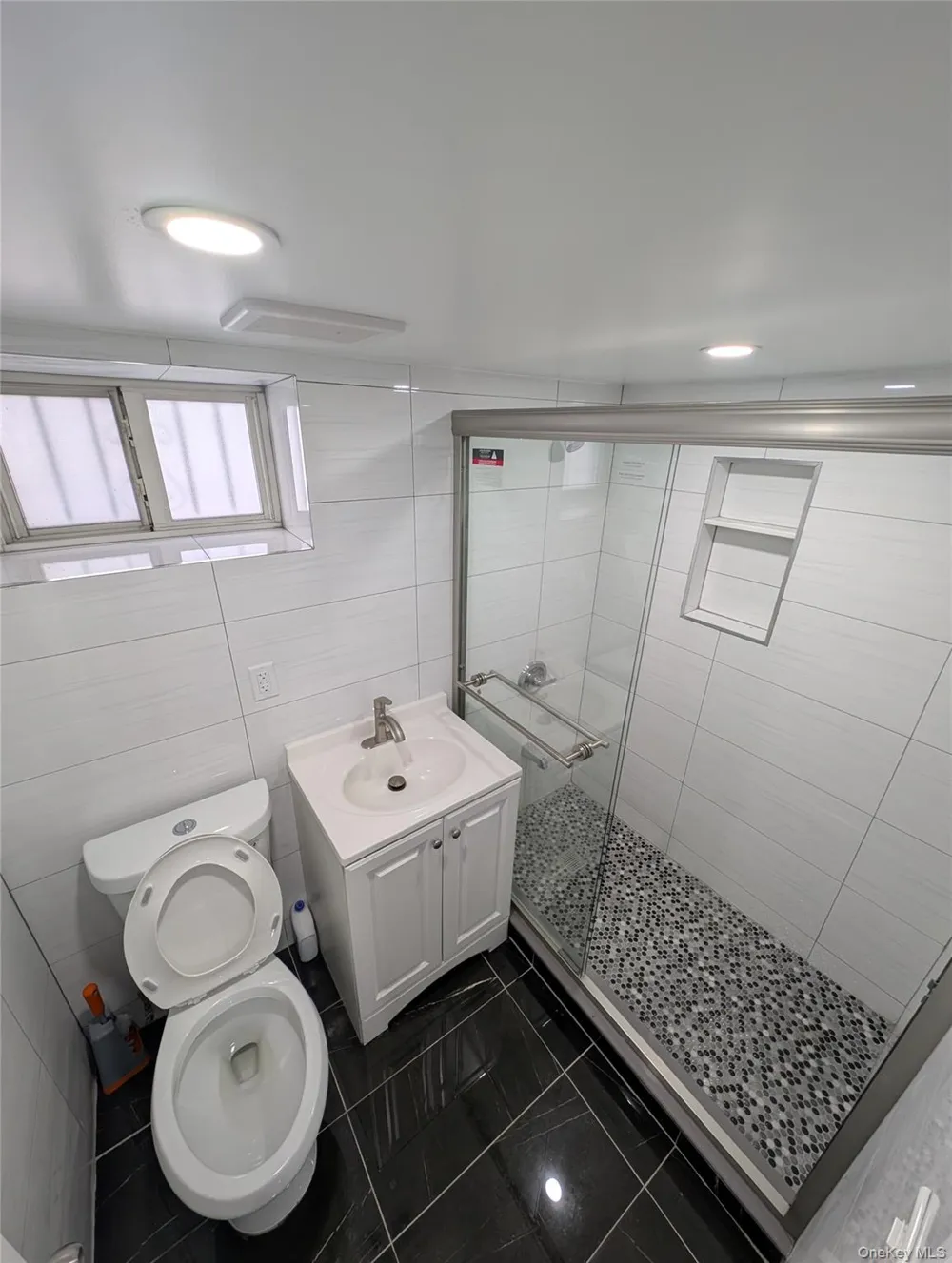 143-40 poplar Avenue Flushing, NY 11355