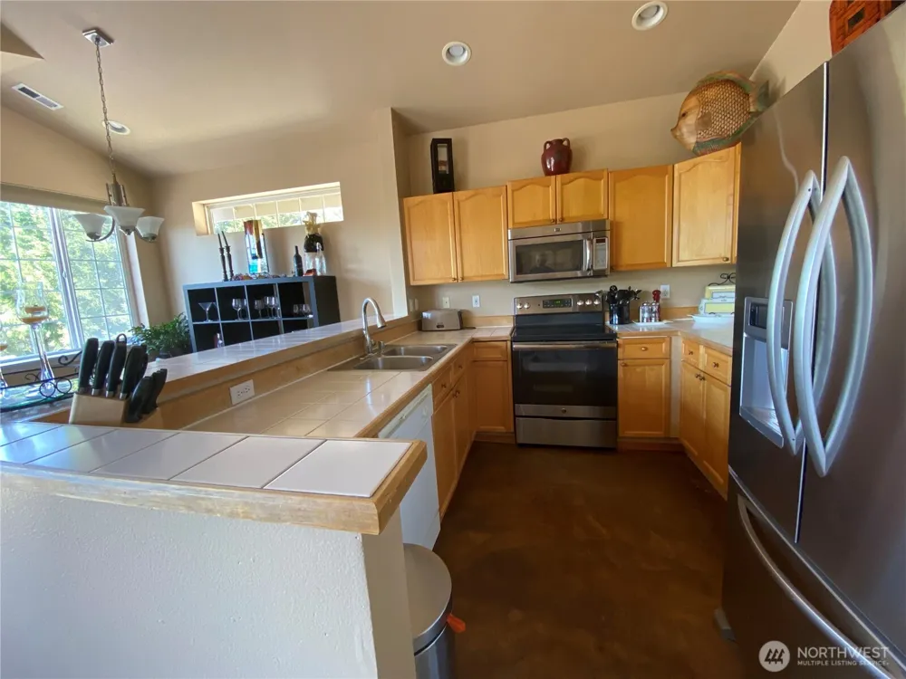 18664 NE 56th Court #FF1866 Redmond, WA 98052
