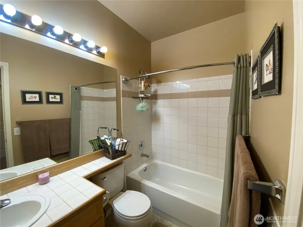 18664 NE 56th Court #FF1866 Redmond, WA 98052