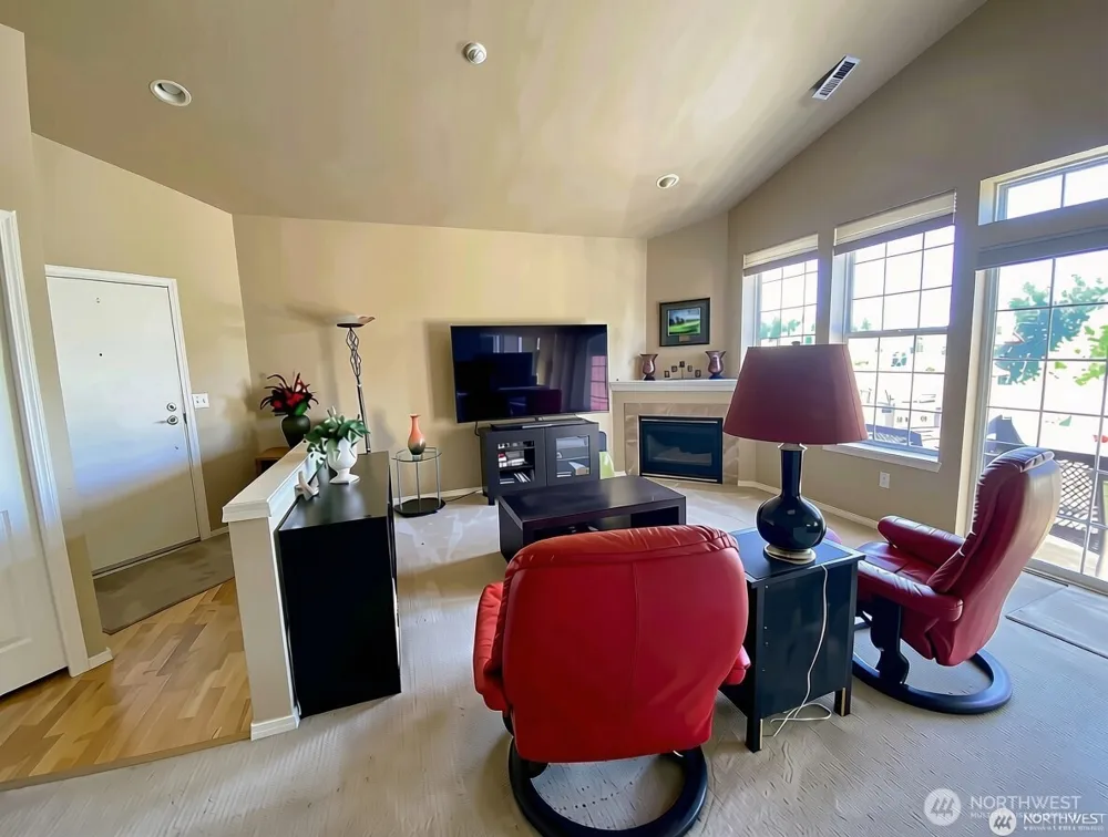 18664 NE 56th Court #FF1866 Redmond, WA 98052