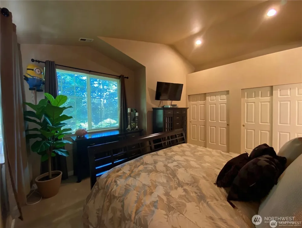 18664 NE 56th Court #FF1866 Redmond, WA 98052