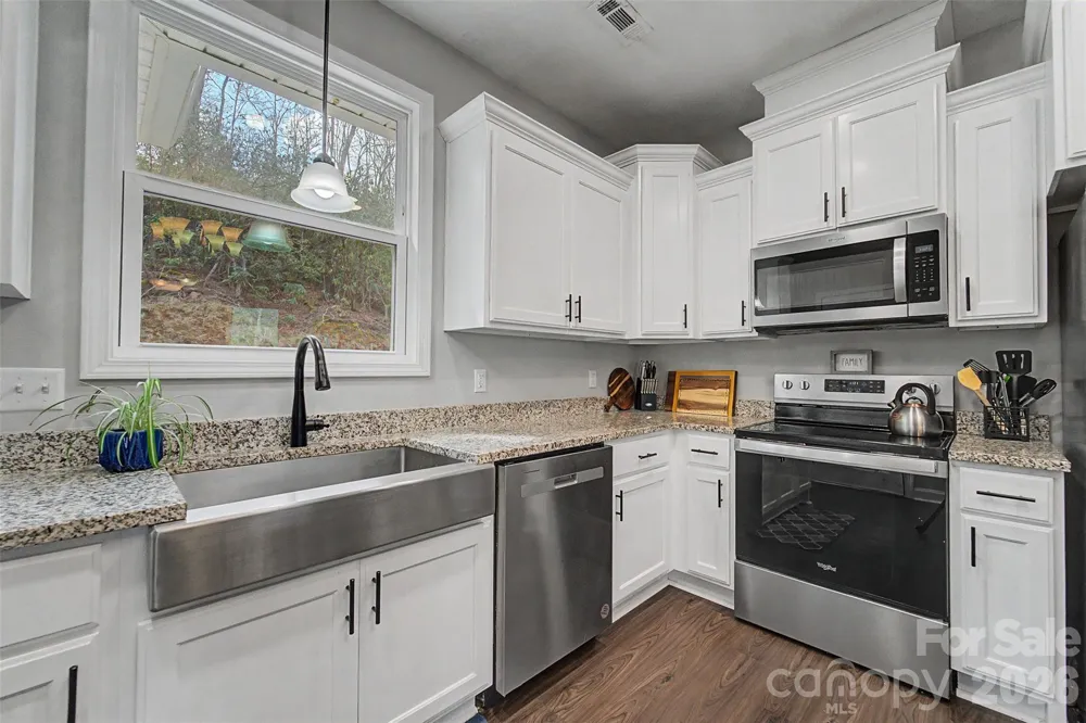 254 Ivory Lane Sylva, NC 28779