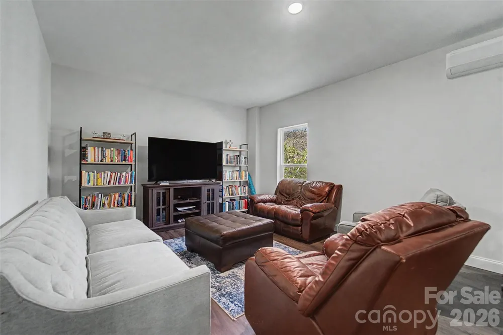 254 Ivory Lane Sylva, NC 28779