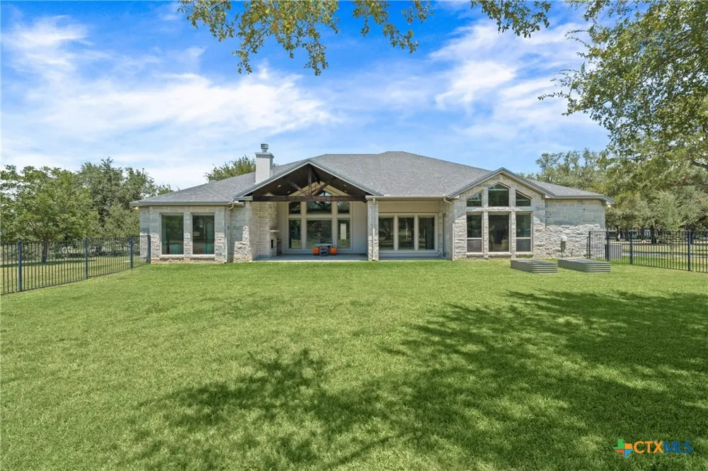 3008 Rolling Meadow Drive Salado, TX 76571
