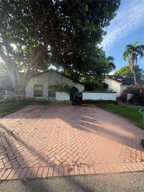 17919 NW 66th Ct