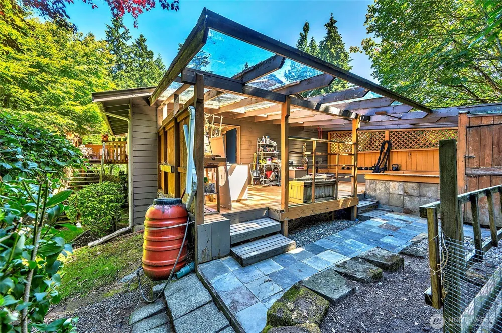 21220 Shell Valley Road Edmonds, WA 98026
