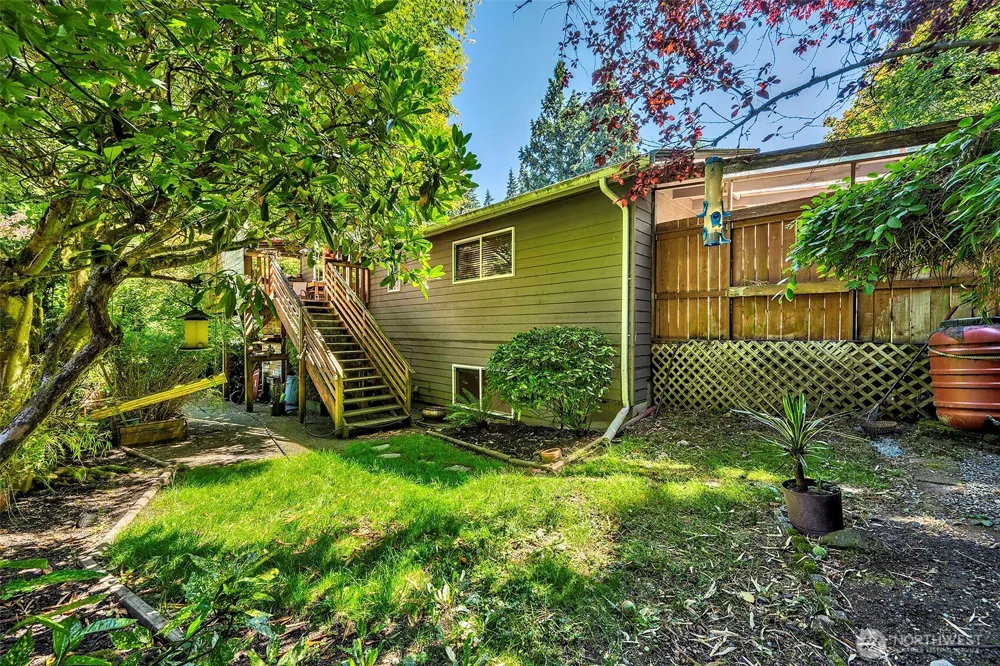 21220 Shell Valley Road Edmonds, WA 98026