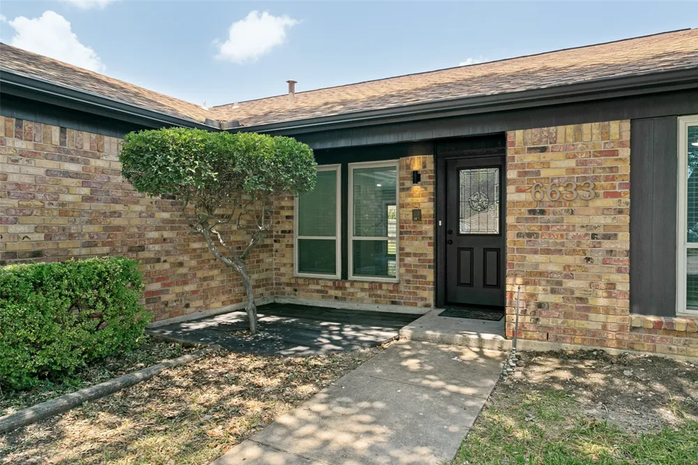 6633 Park Drive Watauga, TX 76148