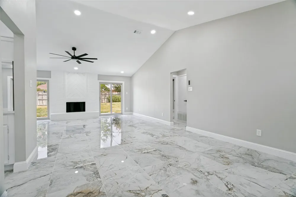 6633 Park Drive Watauga, TX 76148
