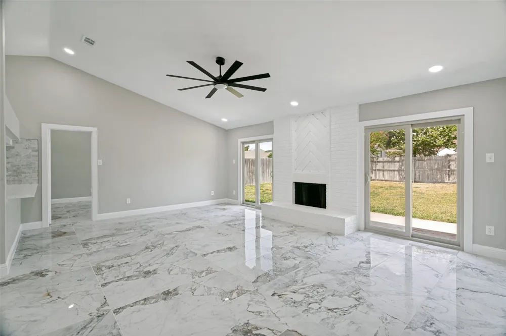 6633 Park Drive Watauga, TX 76148