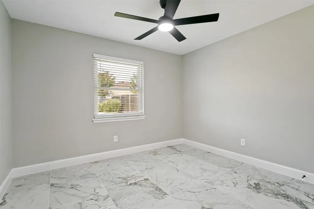 6633 Park Drive Watauga, TX 76148