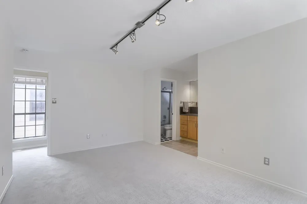 4000 Rawlins Street #108 Dallas, TX 75219