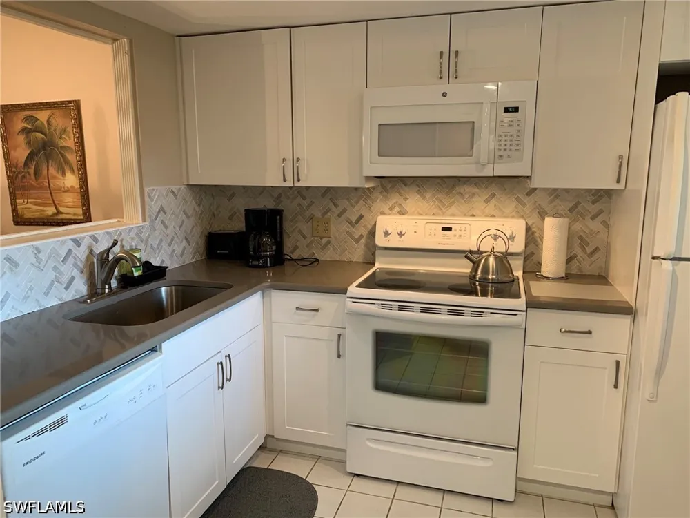 Manatee Road #H204 Naples, FL 34114