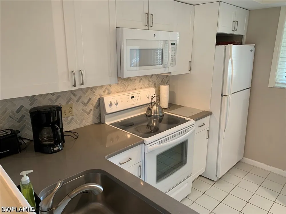 Manatee Road #H204 Naples, FL 34114