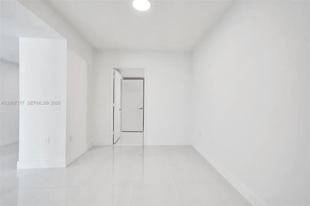 330 Sunny Isles Blvd #5-805 Sunny Isles Beach, FL 33160
