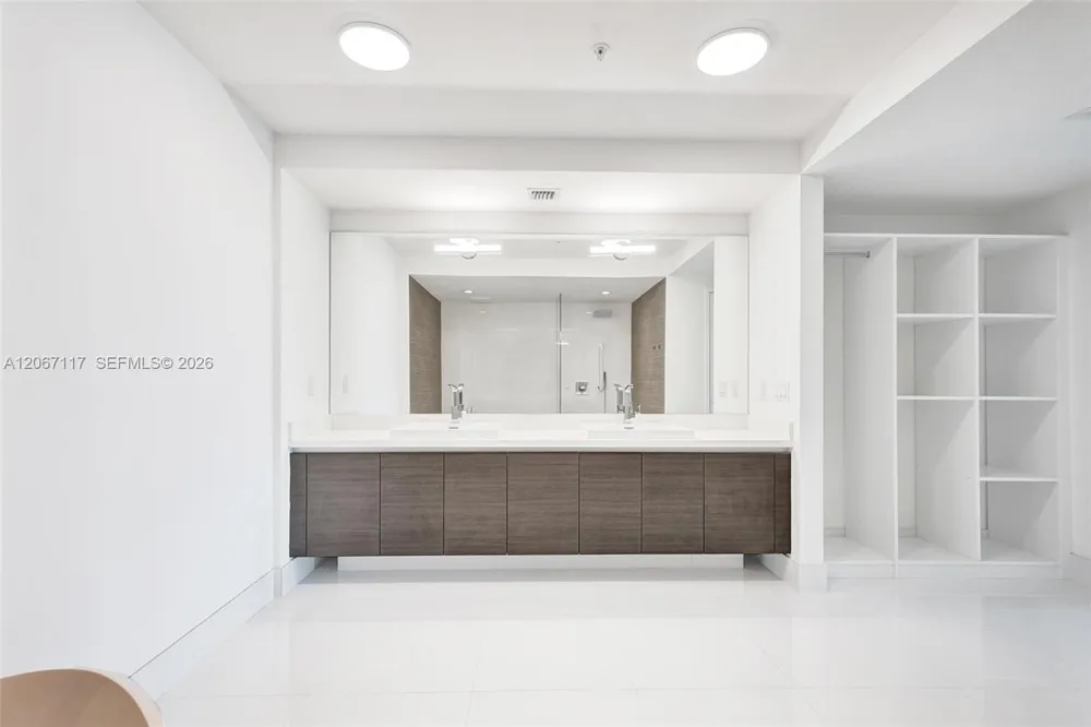 330 Sunny Isles Blvd #5-805 Sunny Isles Beach, FL 33160