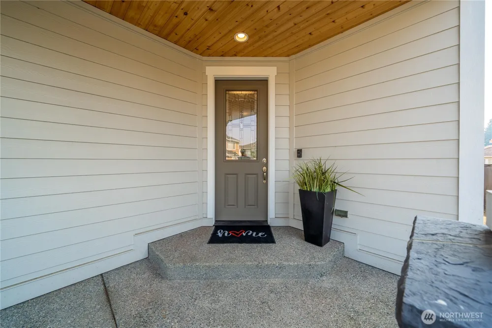 17330 128th Avenue Ct E Puyallup, WA 98374