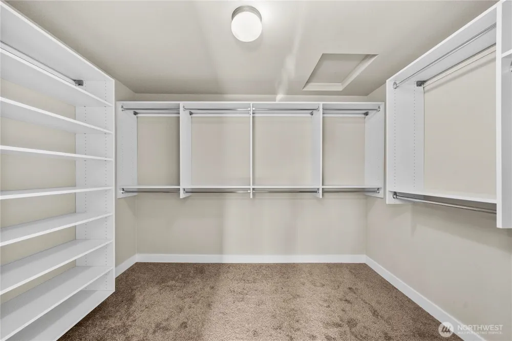 17330 128th Avenue Ct E Puyallup, WA 98374