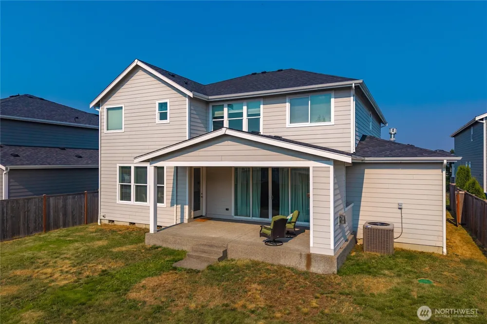 17330 128th Avenue Ct E Puyallup, WA 98374