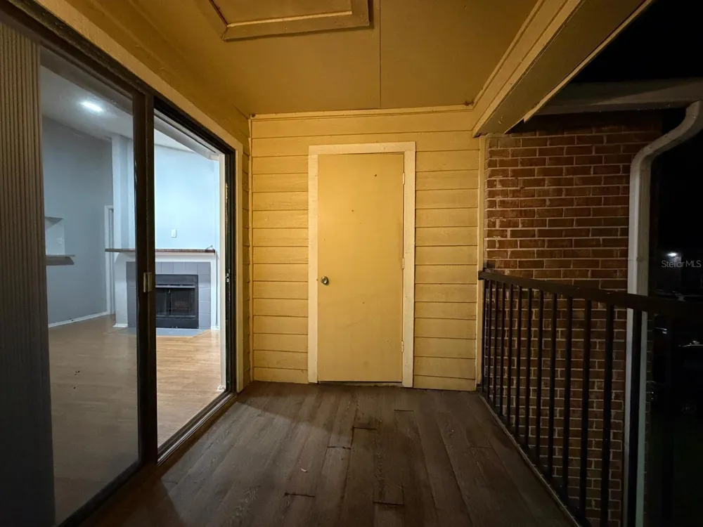 8643 MALLARD RESERVE DRIVE #202 Tampa, FL 33614