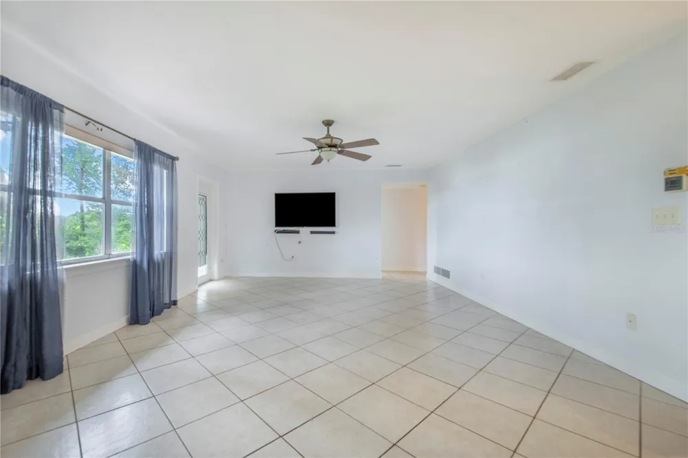 490 TWIN LAKES BOULEVARD Lake Alfred, FL 33850