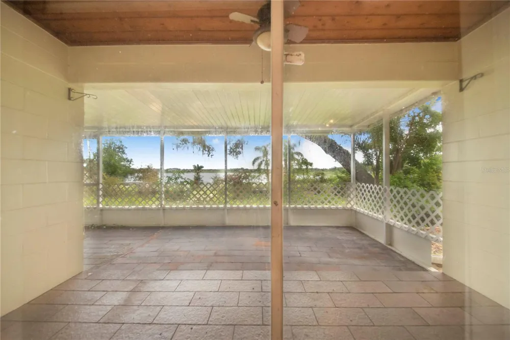 490 TWIN LAKES BOULEVARD Lake Alfred, FL 33850