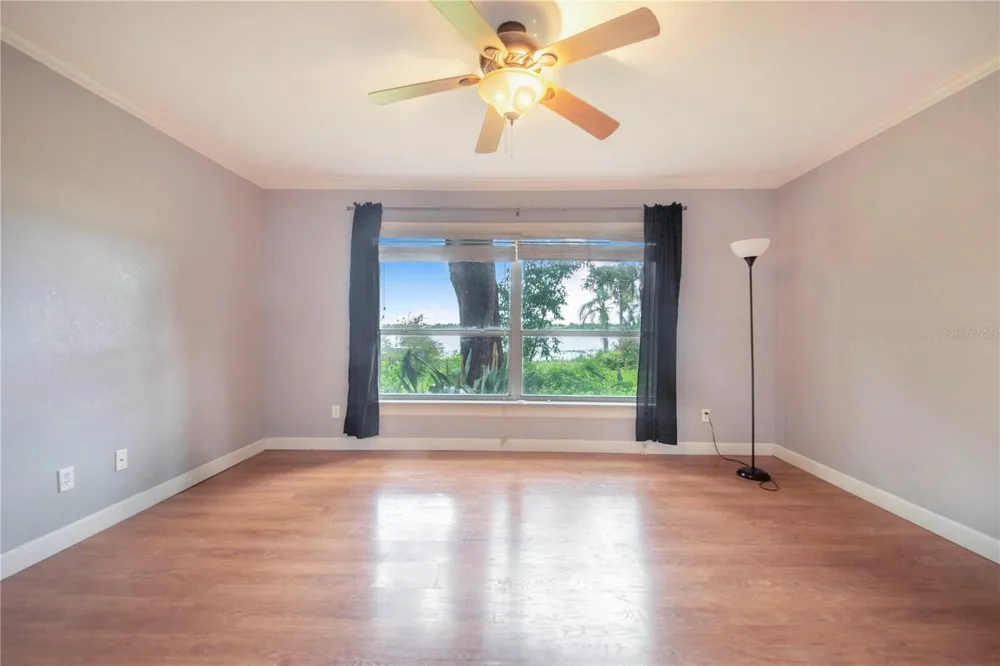490 TWIN LAKES BOULEVARD Lake Alfred, FL 33850
