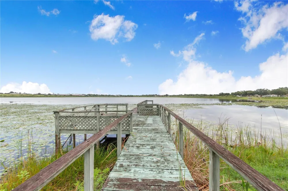 490 TWIN LAKES BOULEVARD Lake Alfred, FL 33850