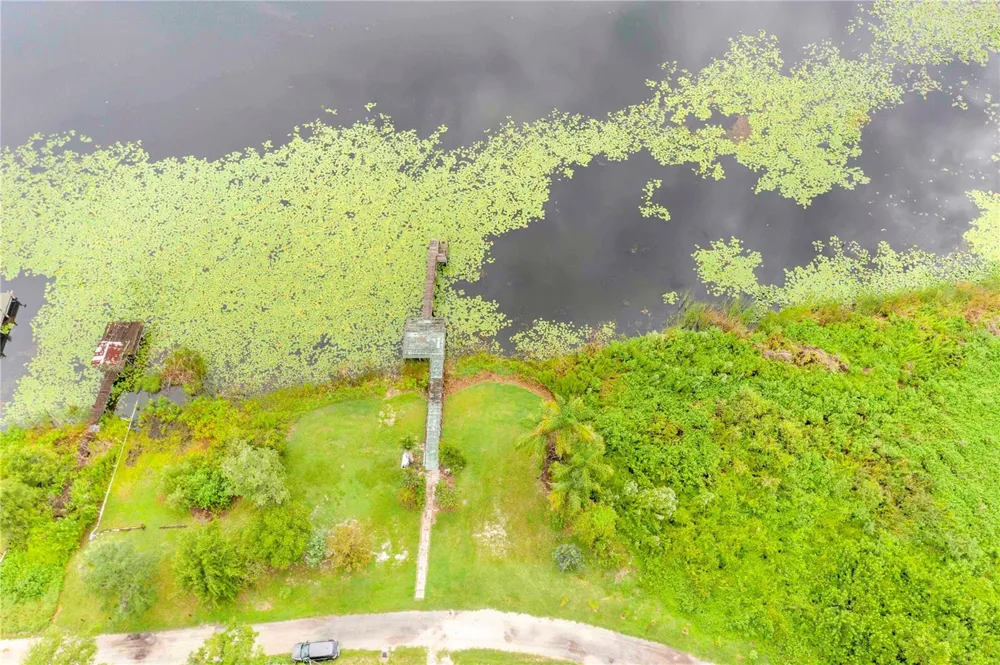 490 TWIN LAKES BOULEVARD Lake Alfred, FL 33850