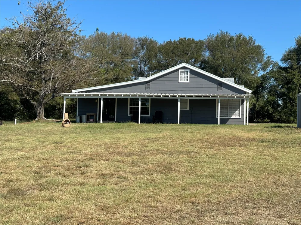8345 County Road 205 Grandview, TX 76050