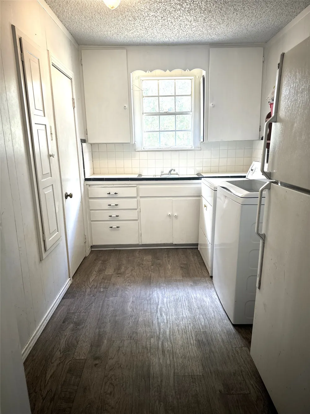 8345 County Road 205 Grandview, TX 76050