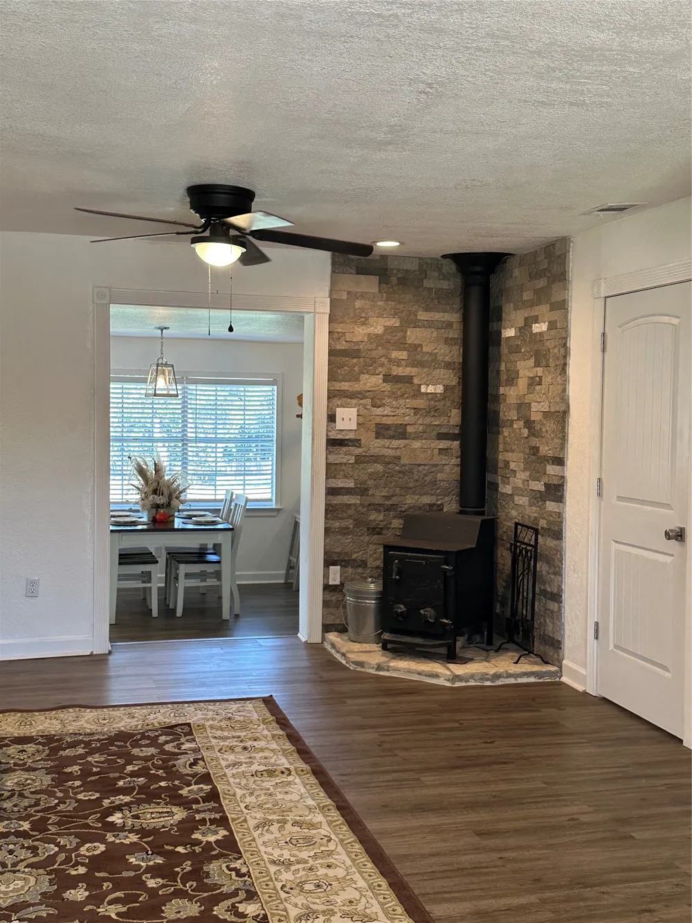 8345 County Road 205 Grandview, TX 76050