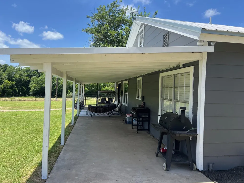 8345 County Road 205 Grandview, TX 76050