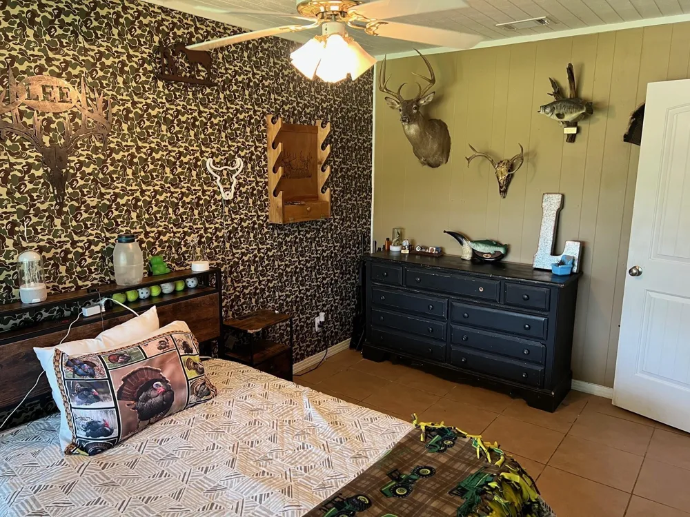 8345 County Road 205 Grandview, TX 76050