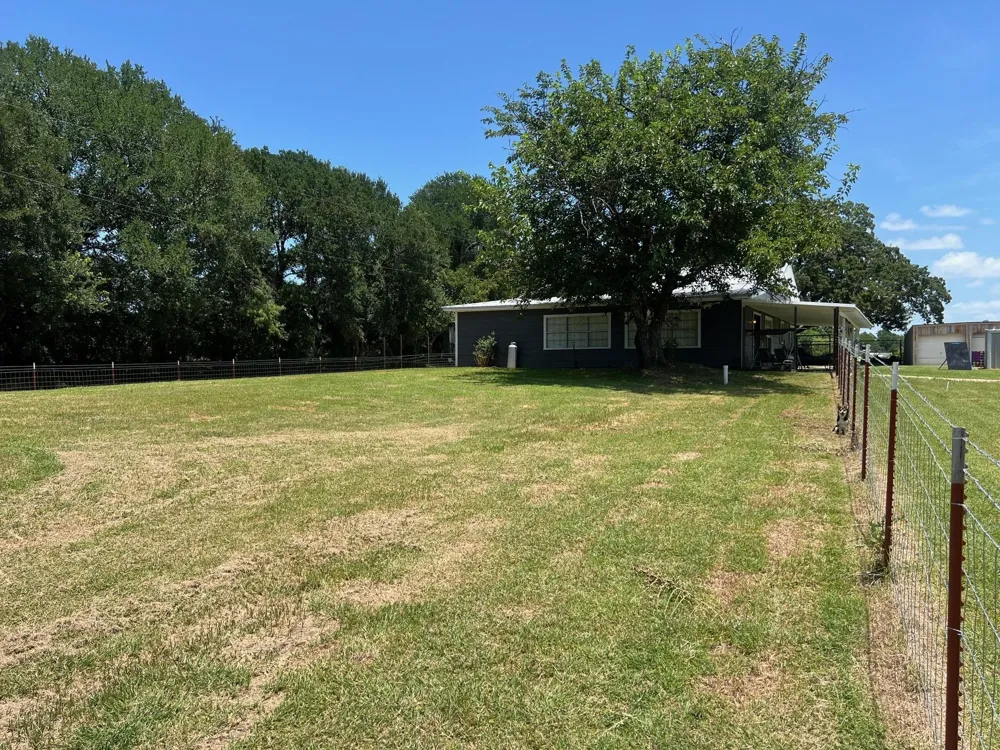 8345 County Road 205 Grandview, TX 76050