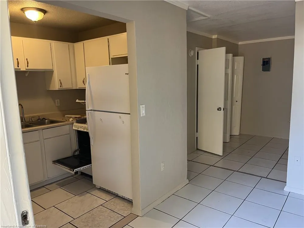 231 S ORANGE STREET Sebring, FL 33870