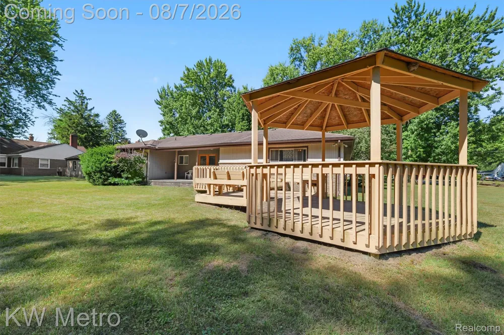 4225 Shreve Drive Bridgeport Charter Township, MI 48722