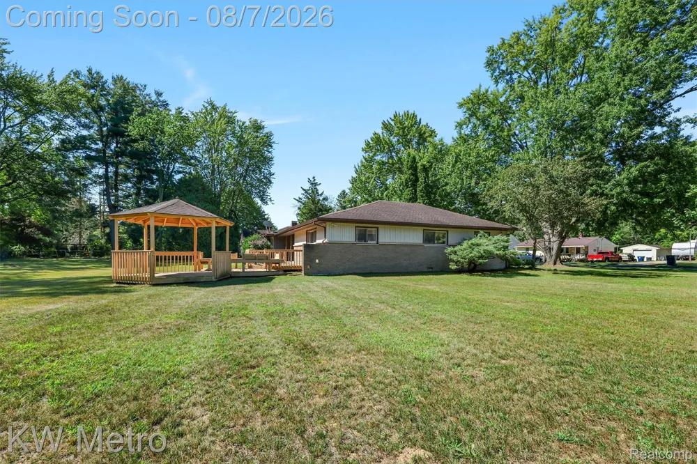 4225 Shreve Drive Bridgeport Charter Township, MI 48722