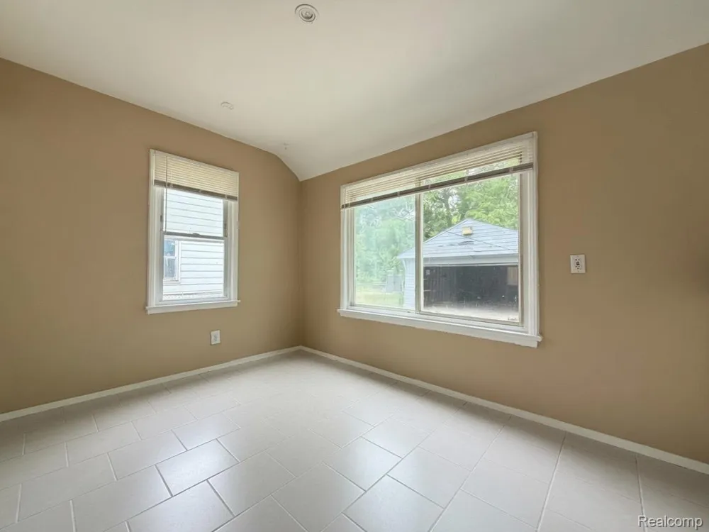 16763 STAHELIN AVENUE Detroit City, MI 48219